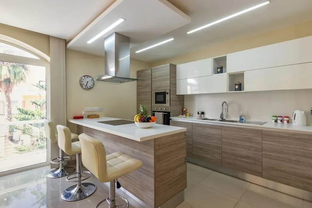 Modern 3 Bedroom Apartment Close To Paceville And Beach Is-Swieqi