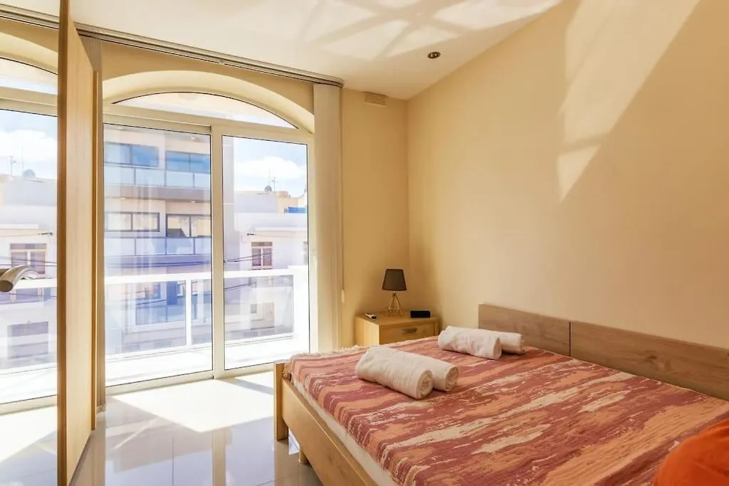 Modern 3 Bedroom Apartment Close To Paceville And Beach Is-Swieqi