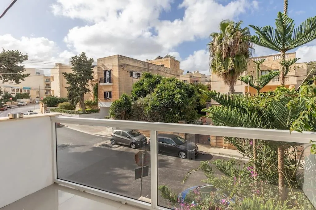Modern 3 Bedroom Apartment Close To Paceville And Beach Is-Swieqi Malta